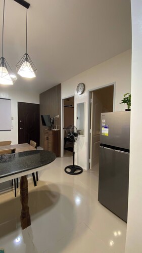 Peaceful 2BR Home in Gensan - AC, Wifi, Netflix, Patio & Free Parking