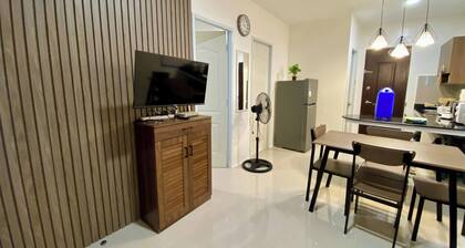 Peaceful 2BR Home in Gensan - AC, Wifi, Netflix, Patio & Free Parking