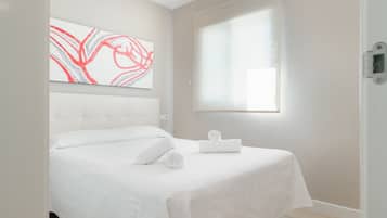 2 chambres, fer et planche Ă repasser, Wi-Fi, draps fournis