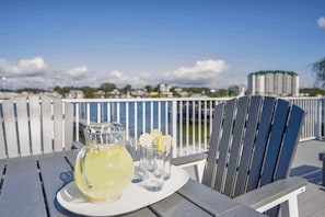 Ferienhaus, Mehrere Betten, Terrasse (Harbor Seahorse) | Speisen im Freien