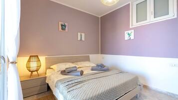 1 Schlafzimmer, BĂŒgeleisen/BĂŒgelbrett, WLAN, BettwĂ€sche