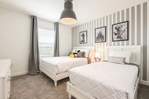 4 chambres, fer et planche à repasser, accès Internet, draps fournis