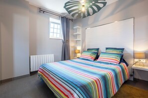 1 bedroom, iron/ironing board, WiFi, bed sheets