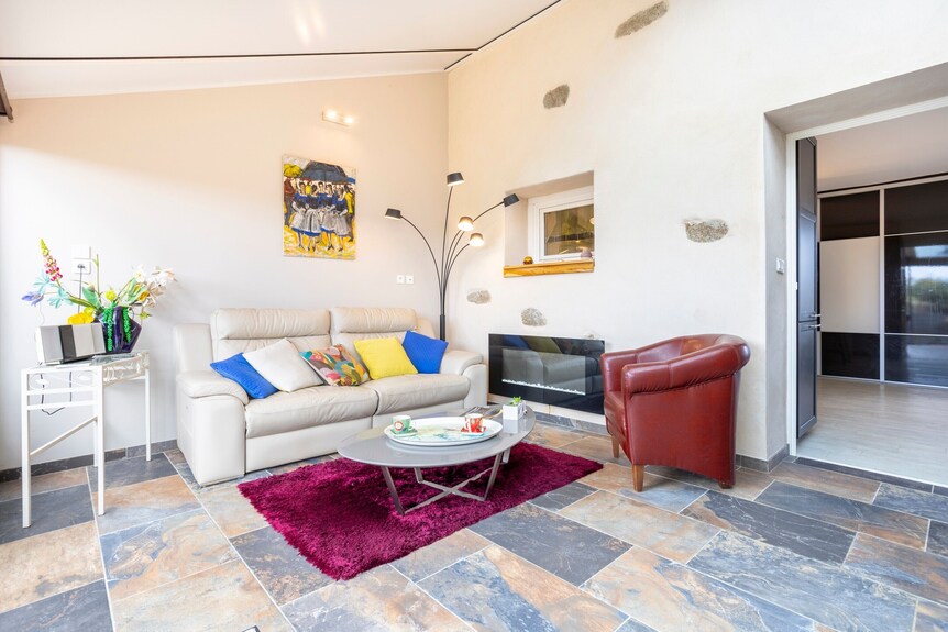 Maison De Vacances 'Ty Heol Avec Terrasse Privée, Jardin Partagé Et Wi-fi - Plomodiern