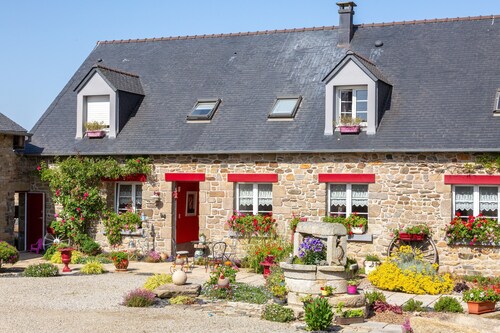 Maison de vacances 'Ty Heol avec terrasse privée, jardin partagé et Wi-Fi