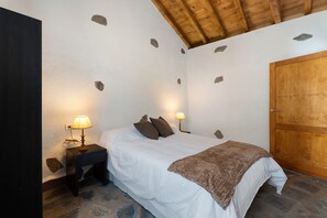 4 Schlafzimmer, Bügeleisen/Bügelbrett, WLAN, Bettwäsche