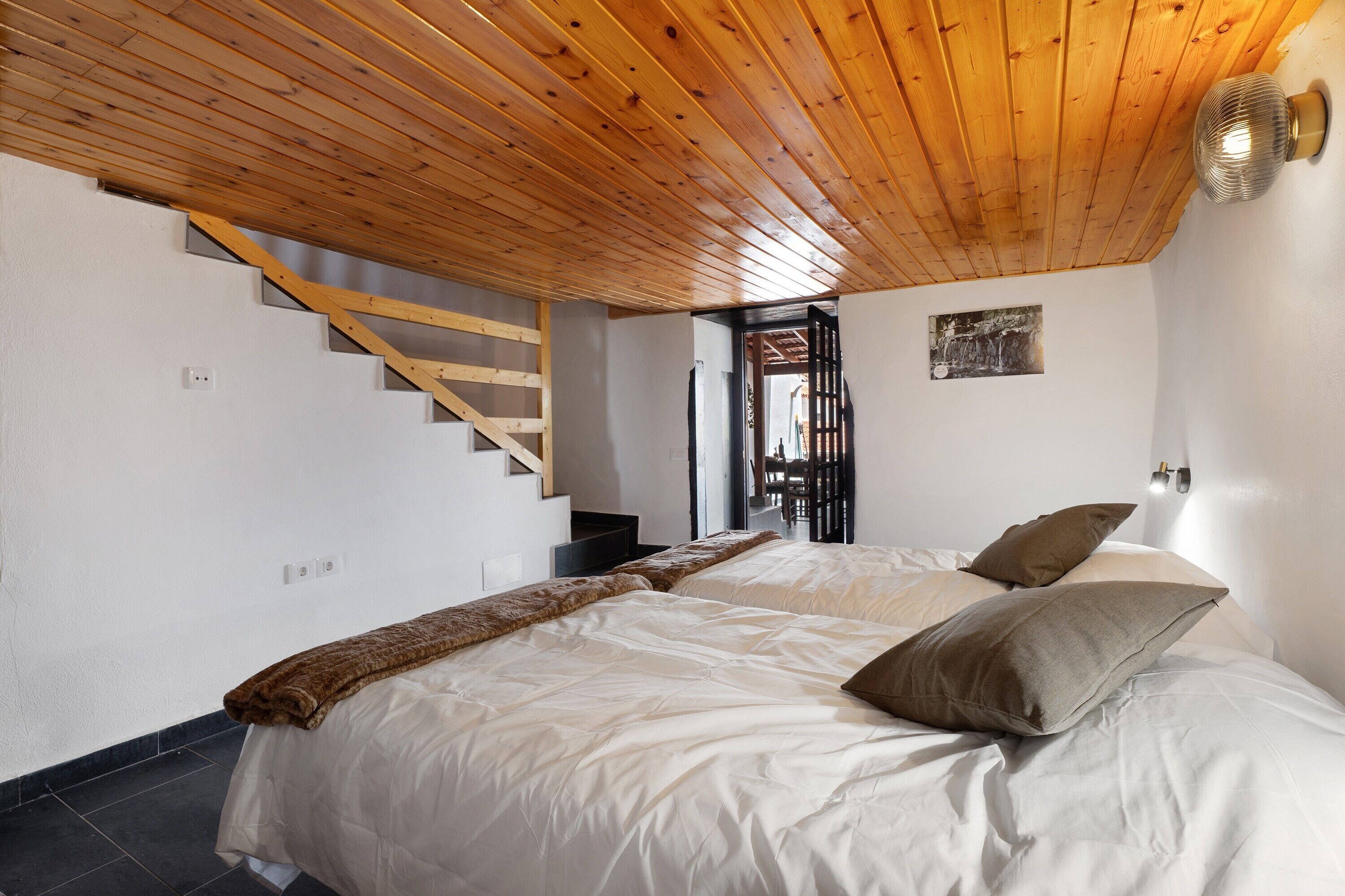 4 Schlafzimmer, Bügeleisen/Bügelbrett, WLAN, Bettwäsche