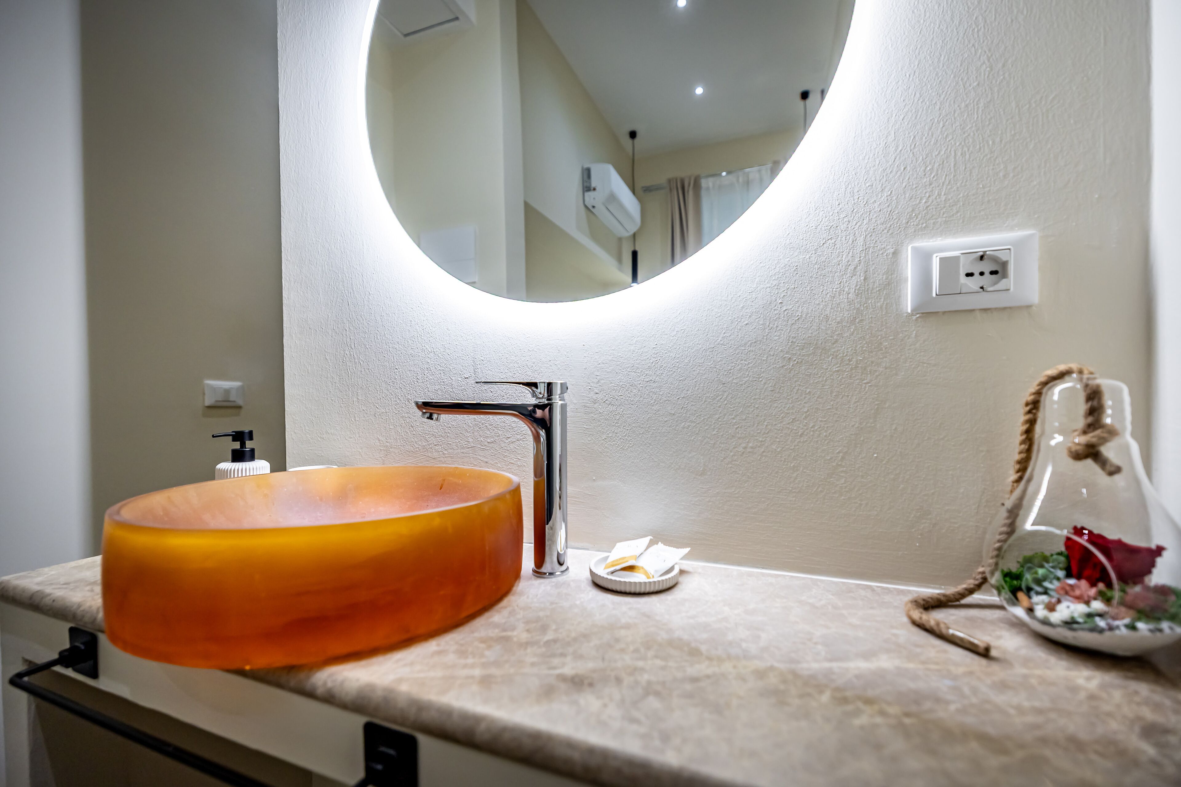 Basic Single Room, Garden View | In-room safe, iron/ironing board, free WiFi