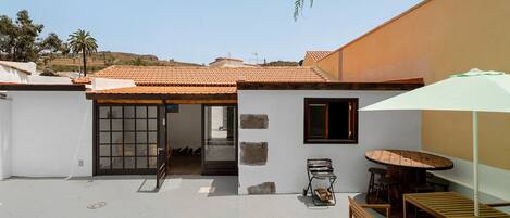 屋外ダイニングエリア