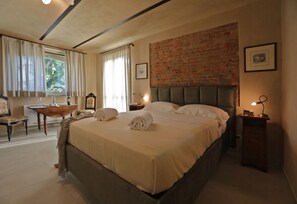 1 habitación y caja de seguridad en la habitación 