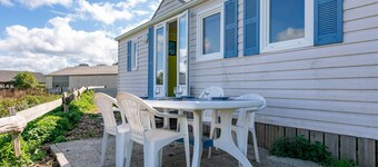Mobil Home 'Entre Terre Et Mer' con terraza privada y jardín privado