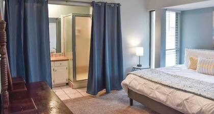 Modern Edmond Stay Pet-Friendly Safe