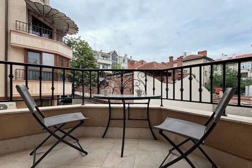 MarkApart 2: Apartment in Downtown Ruse