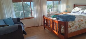 3 Schlafzimmer, Schreibtisch, Bügeleisen/Bügelbrett, kostenloses WLAN