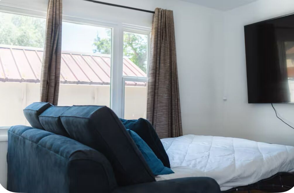 2 bedrooms, WiFi, bed sheets