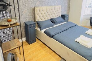 1 quarto, ferros/tábuas de passar roupa, Wi-Fi, roupa de cama
