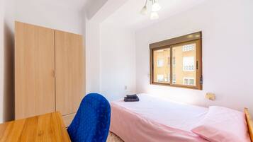 3 habitaciones y ropa de cama