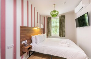 Deluxe Double Room | Room amenity - The Norfolk (London)