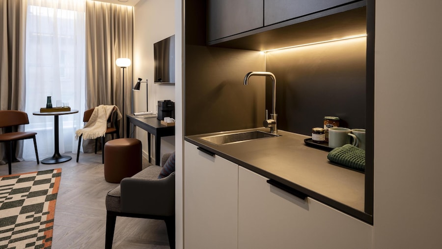 The Wellington Glasgow By Adina