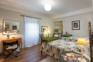 6 Schlafzimmer, Bügeleisen/Bügelbrett, WLAN, Bettwäsche