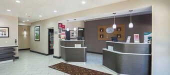 GOOD AFFORDABLE ROOM AVAILABLE WITH ALL AMENITIES
DOUBLE QUEEN SUITE 
KING SUITE