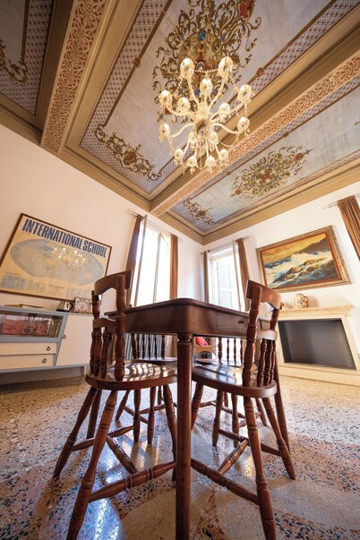 Prestigious residence a stone's throw from Duomo