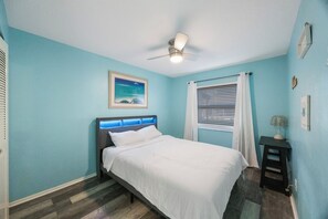 2 chambres, bureau, accès au Wi-Fi (inclus), literie fournie