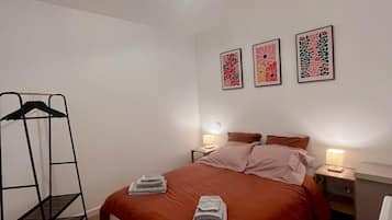 1 habitación, wifi y ropa de cama