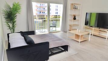 1 bedroom, iron/ironing board, travel cot, WiFi