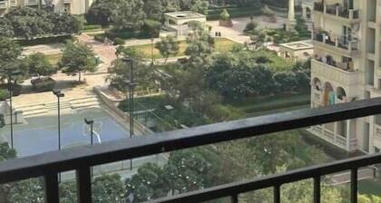 Midtown Studio Apt in DLF Capital West Delhi