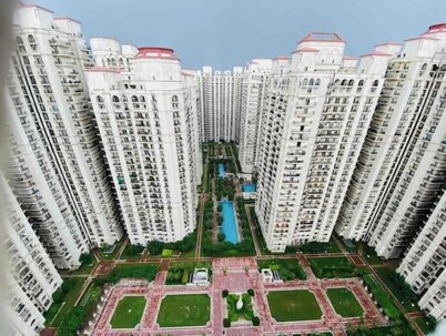 Midtown Studio Apt in DLF Capital West Delhi