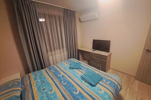 3 bedrooms, iron/ironing board, WiFi, bed sheets - MarkApart 3: Apartment in Downtown Ruse (Ruse)