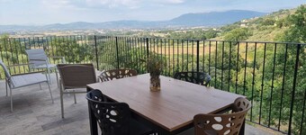 Villa for family/friends, few minutes from the most beautiful medieval villages