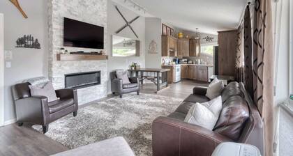 Fireplace • Golf • King Bed • Mt. Hood Getaway