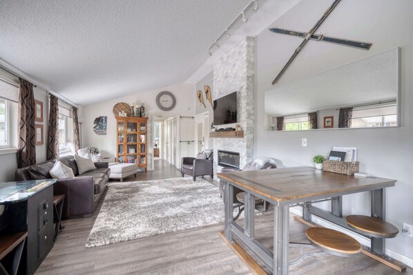 TV, fireplace, video games, offices