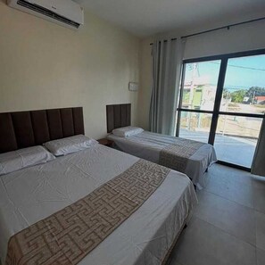 5 habitaciones, tabla de planchar con plancha, wifi y ropa de cama 