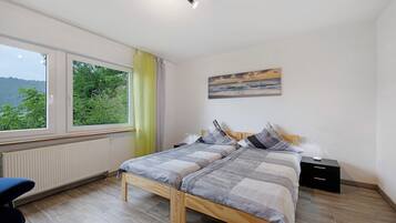 2 makuuhuonetta, Wi-Fi, vuodevaatteet