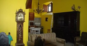 Televisión, chimenea