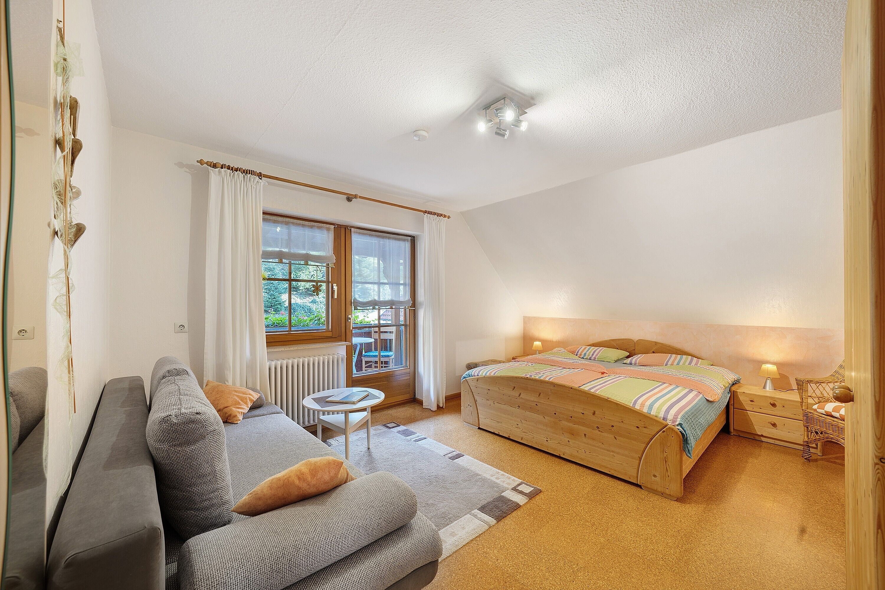 1 chambre, fer et planche à repasser, Wi-Fi, literie fournie