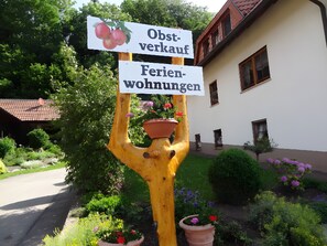 Property grounds - Apartment 'Hirschblick' with Mountain View, Shared Terrace and Wi-Fi (Haslach im Kinzigtal)