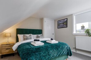 2 chambres, fer et planche à repasser, Wi-Fi, literie fournie