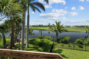 Property grounds - 3 Bedroom Pool Home in The Dunes! (Sanibel)