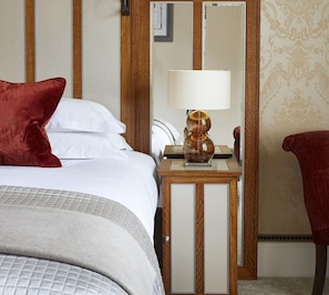 Unclassified image, 4 of 54, button - Goring Hotel (London)