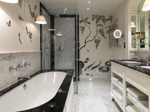 Bathroom - Goring Hotel (London)
