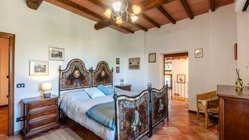 2 chambres, fer et planche Ă repasser, Wi-Fi, draps fournis