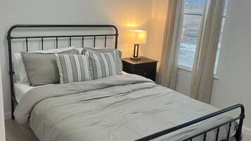 2 bedrooms, WiFi, bed sheets