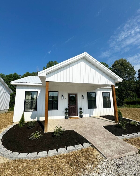 Exterior - Cottage 4 at MeadowView- near cave run lake! (Morehead)