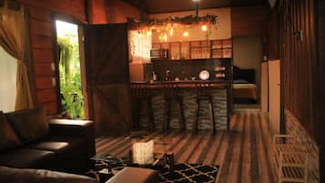 Chalet, 3 Bedrooms, Accessible, Smoking | Ruang tamu