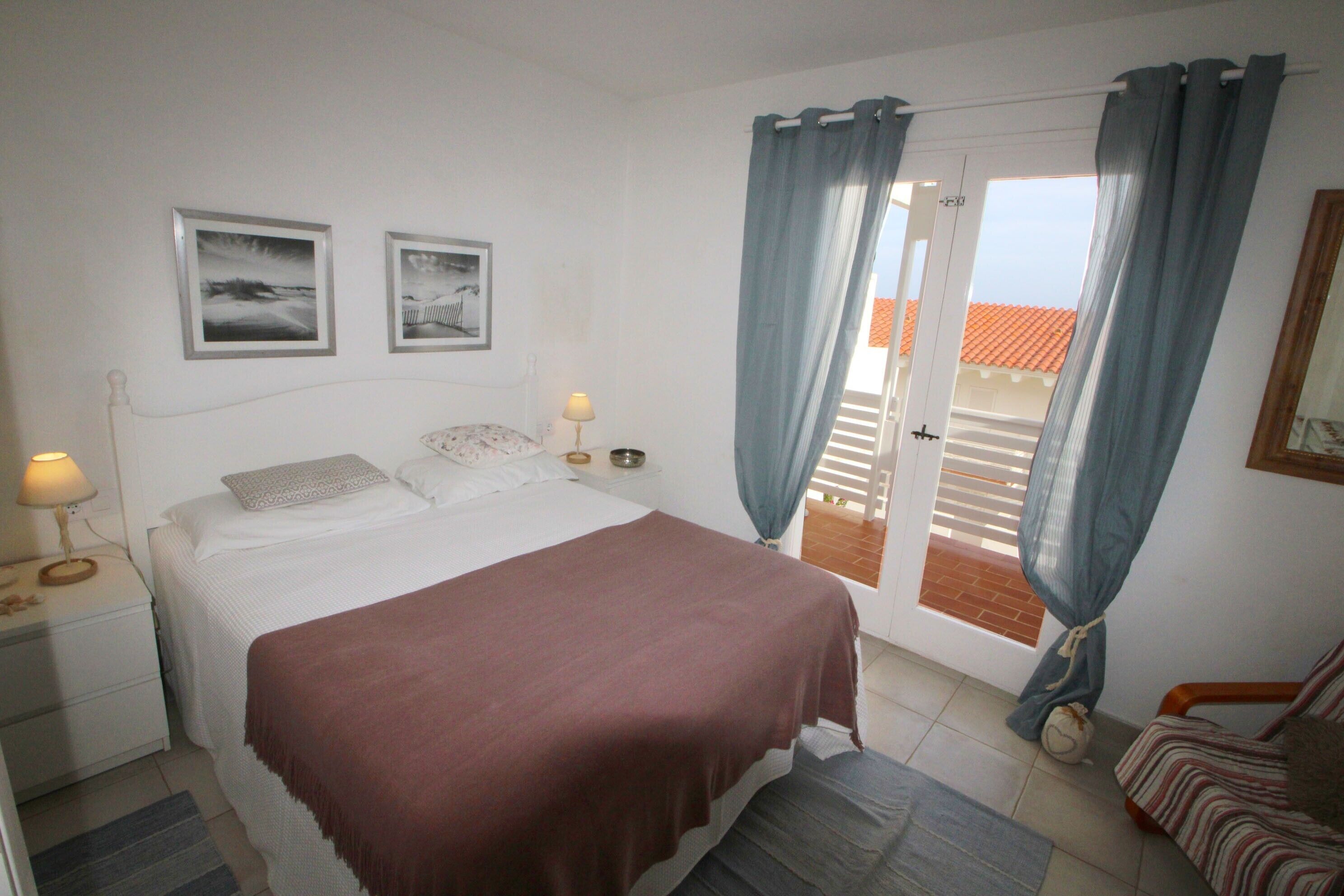 2 室のベッドルーム、WiFi、ベッドシーツ