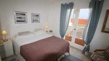 2 bedrooms, WiFi, bed sheets